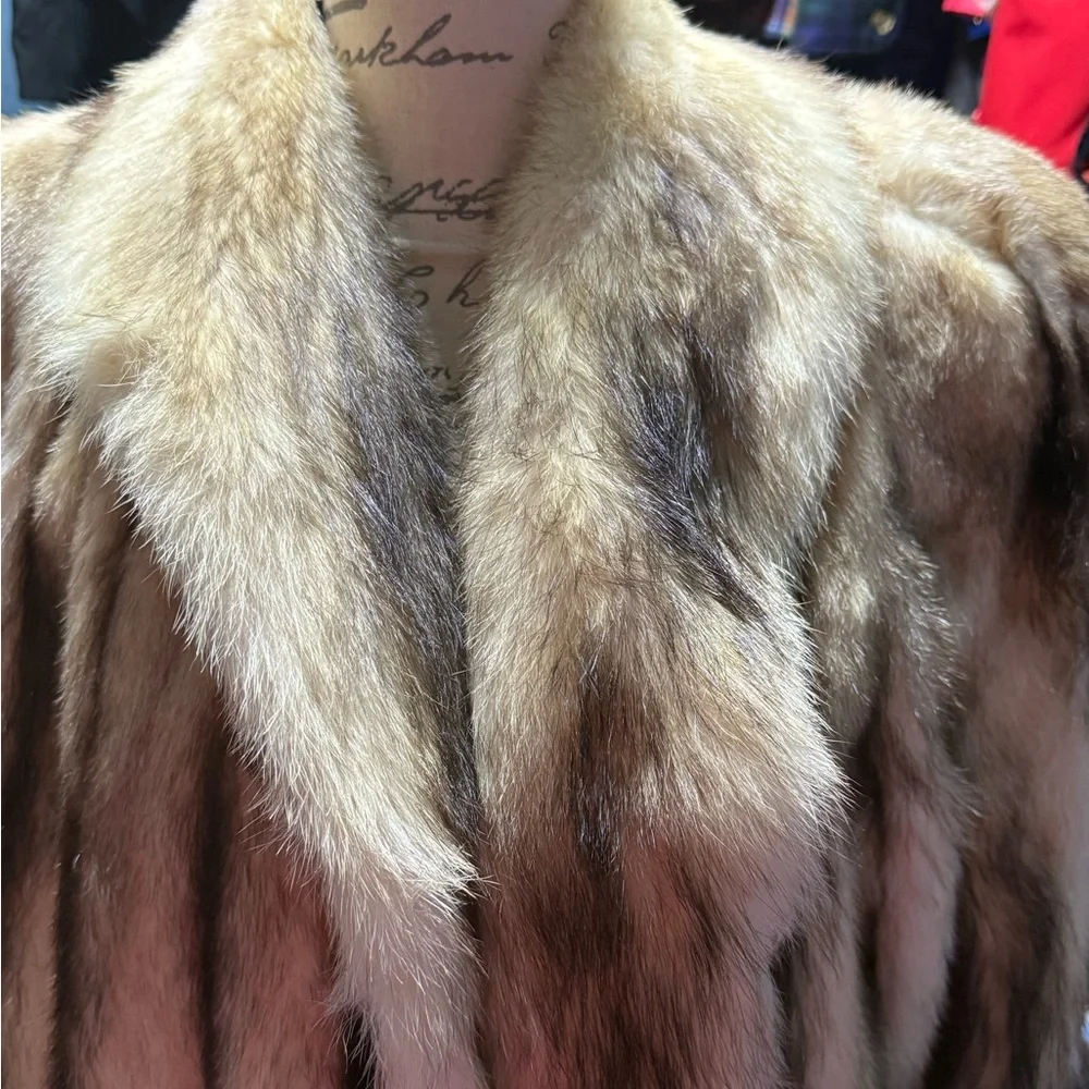 Old Hollywood Glam” Genuine Vintage Fur Full Length Coat - Picture 8 of 10